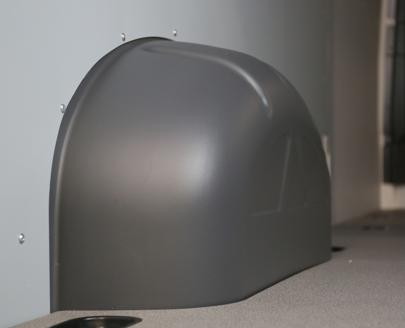 KofangerafdÃ¦kning til Vito – Sorteloxeret aluminium